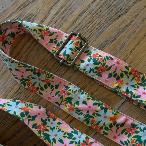2  crossbody straps/excellent condition adjustable 42" longest/24.5 shortes/1.5w - Picture 3 of 4